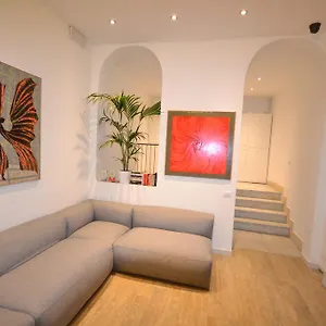 Casa Dane' Πανσιόν