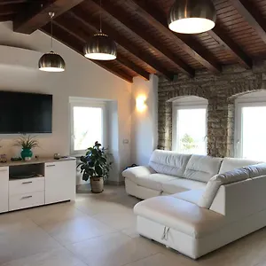 Casa Isabelle Apartment
